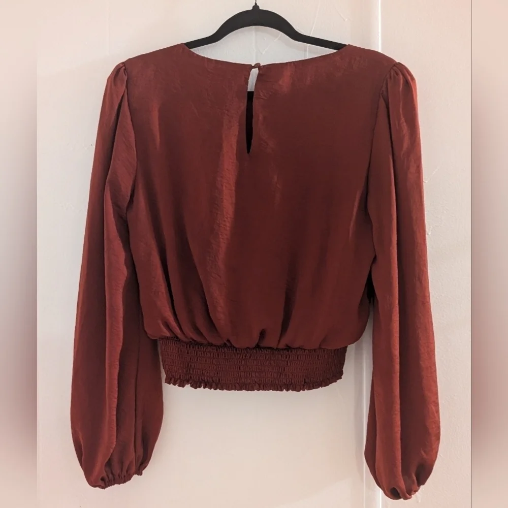 Astr Brown and Red Puff Sleeve Blouse Relaxed Smocked